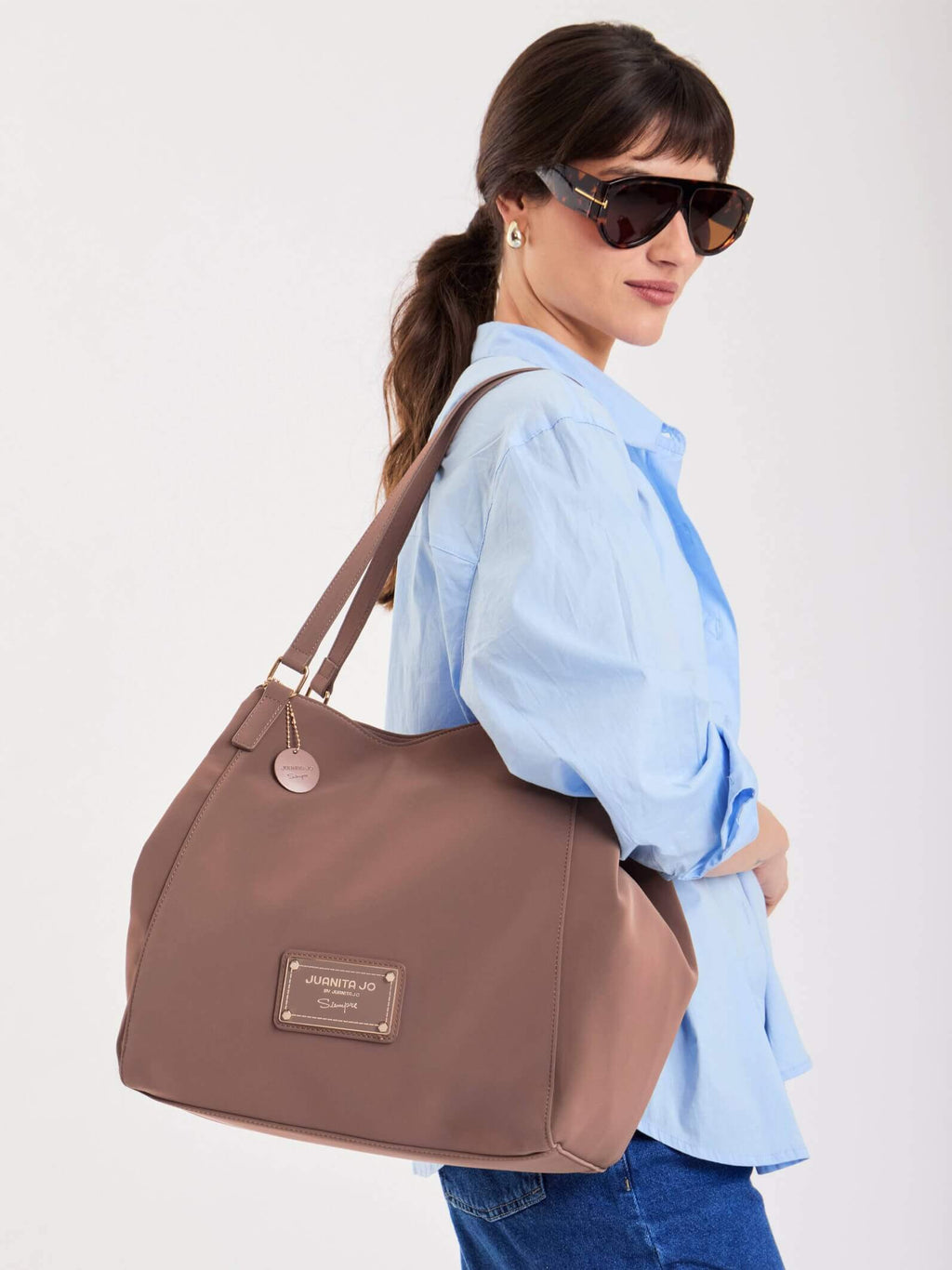Cartera Grande Chocolate Amira Chocolate