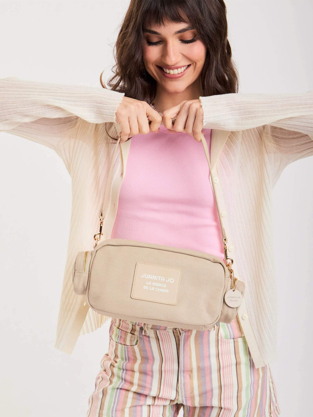 Cartera De Hombro Dafne Crema